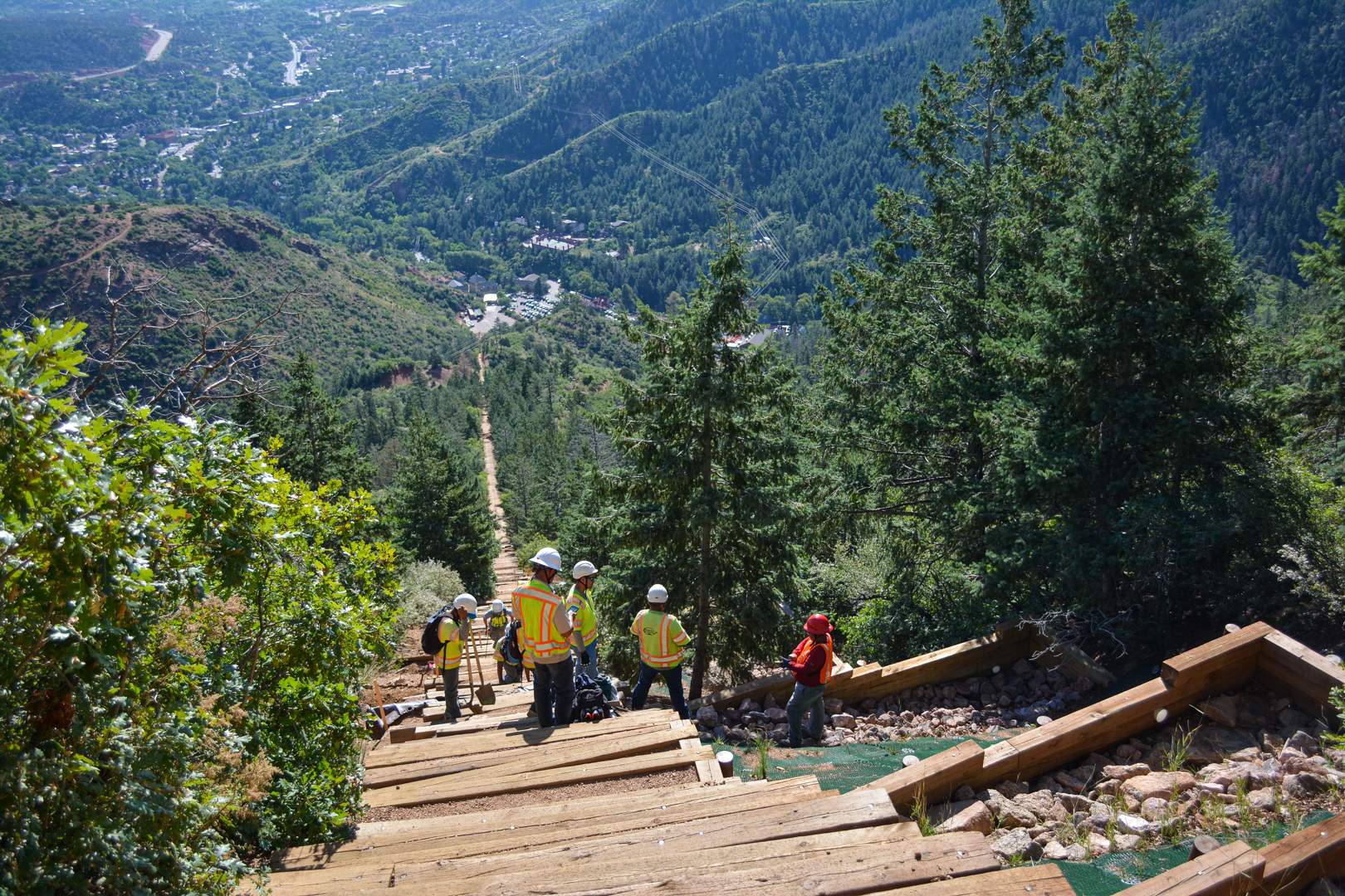 The Crews behind the Manitou Incline Rebuild